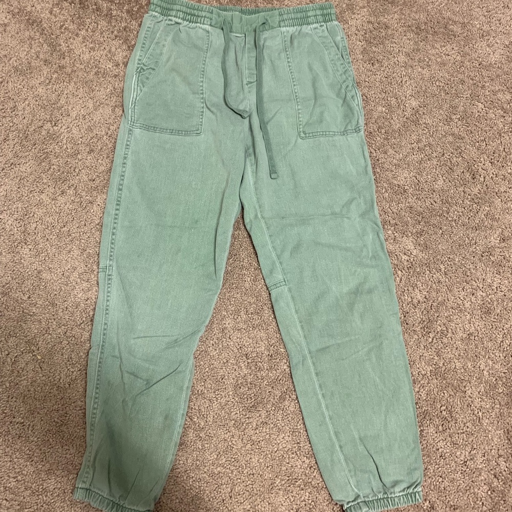 Army Green Women’s Relaxed Pants Size XS